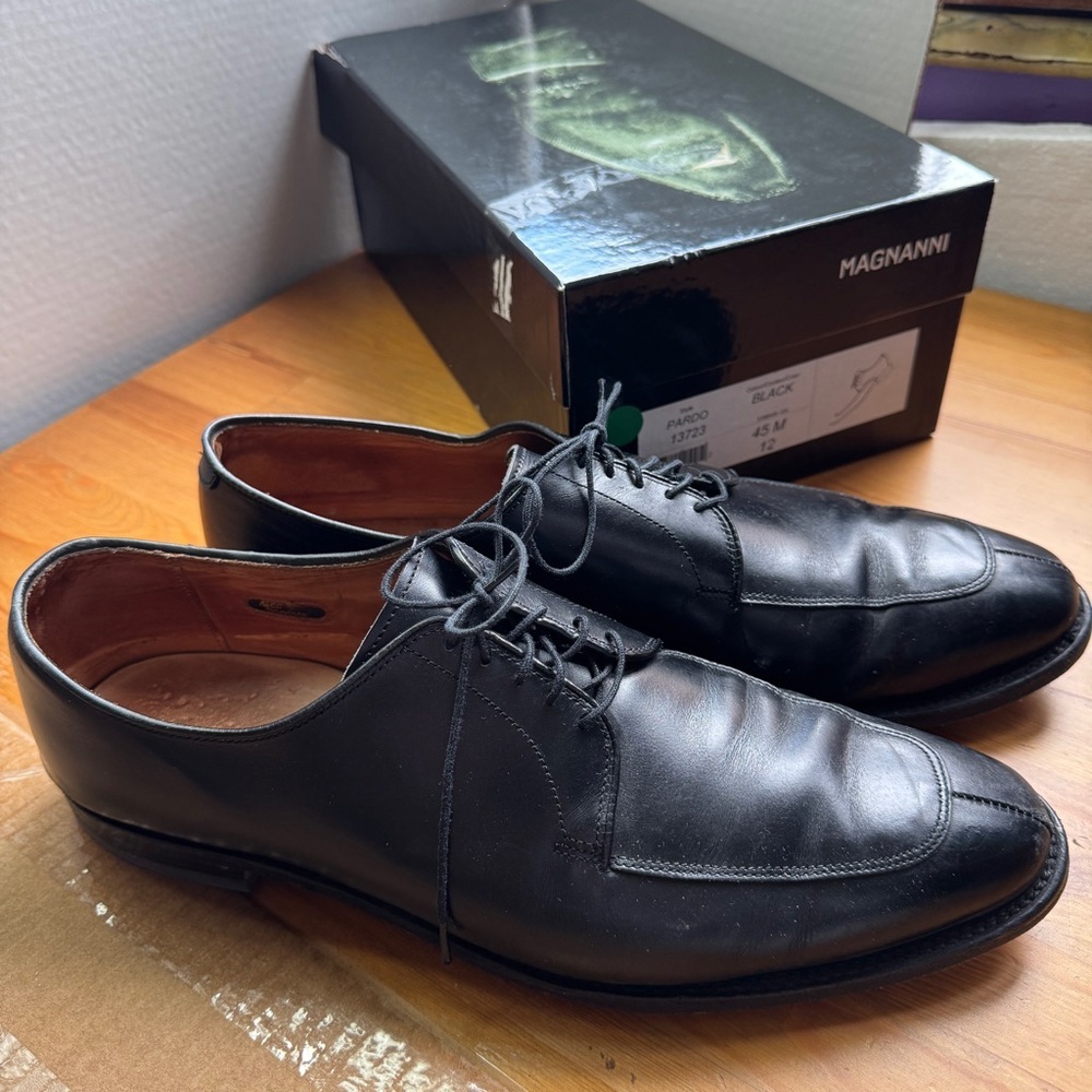 Allen Edmonds black dress shoes size 12 D